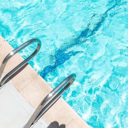 Waikiki Escapade Mountain Views Condo, Steps To Beach With Parking Perk 호놀룰루 외부 사진