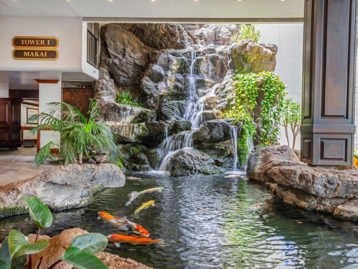 Waikiki Escapade Mountain Views Condo, Steps To Beach With Parking Perk 호놀룰루 외부 사진