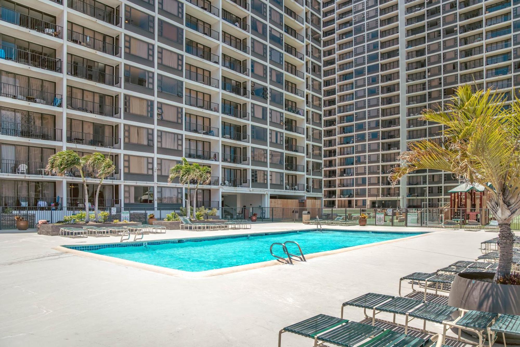 Waikiki Escapade Mountain Views Condo, Steps To Beach With Parking Perk 호놀룰루 외부 사진
