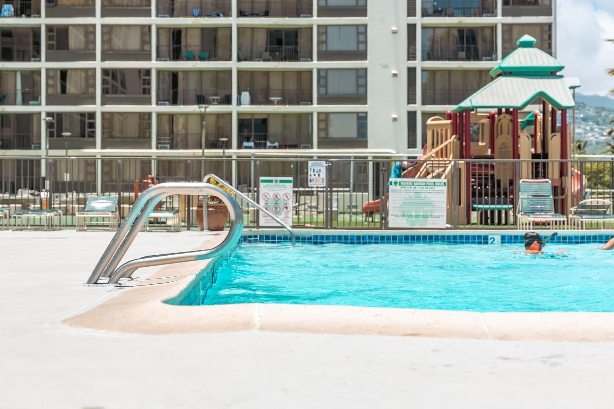 Waikiki Escapade Mountain Views Condo, Steps To Beach With Parking Perk 호놀룰루 외부 사진