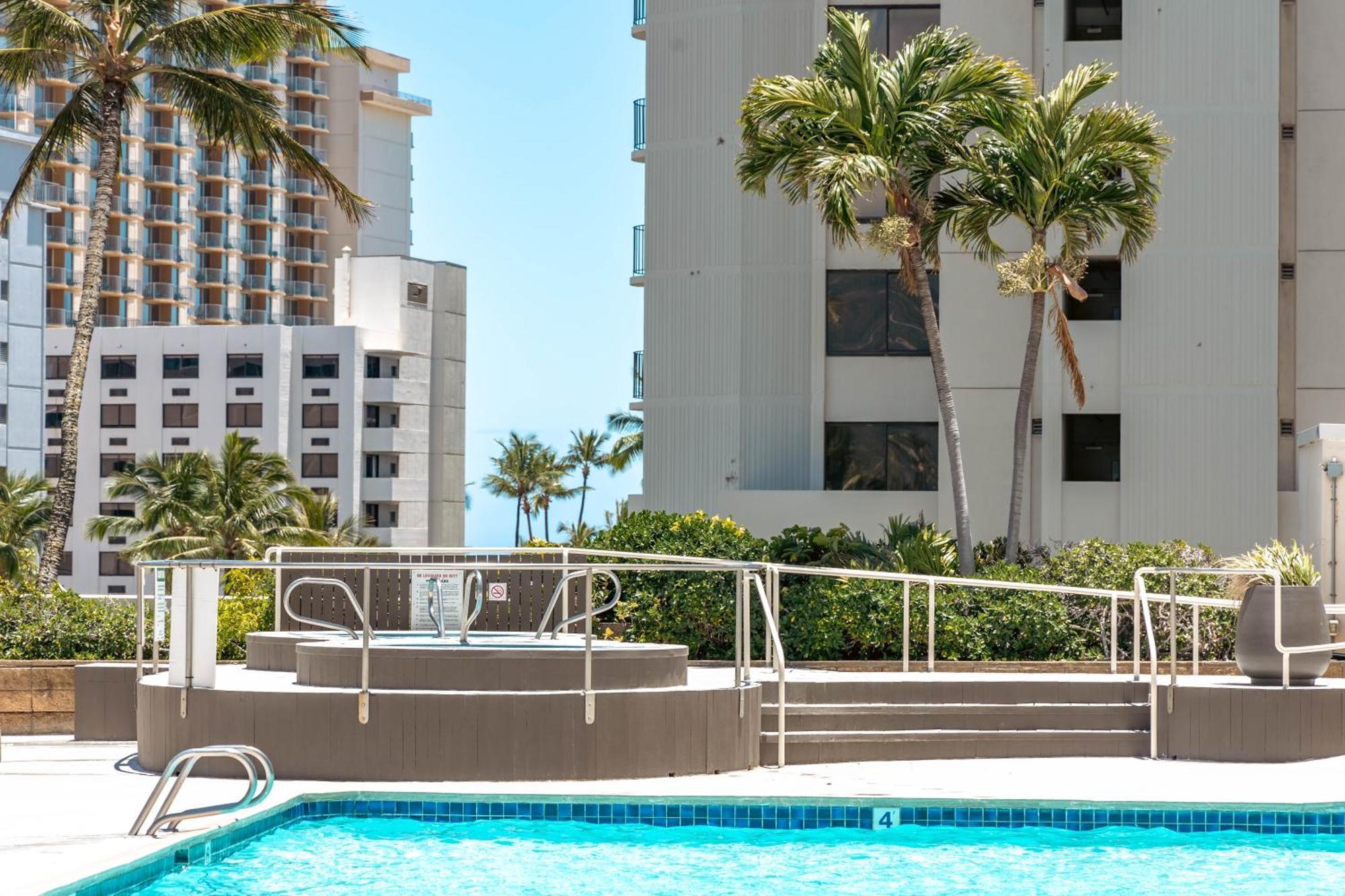 Waikiki Escapade Mountain Views Condo, Steps To Beach With Parking Perk 호놀룰루 외부 사진
