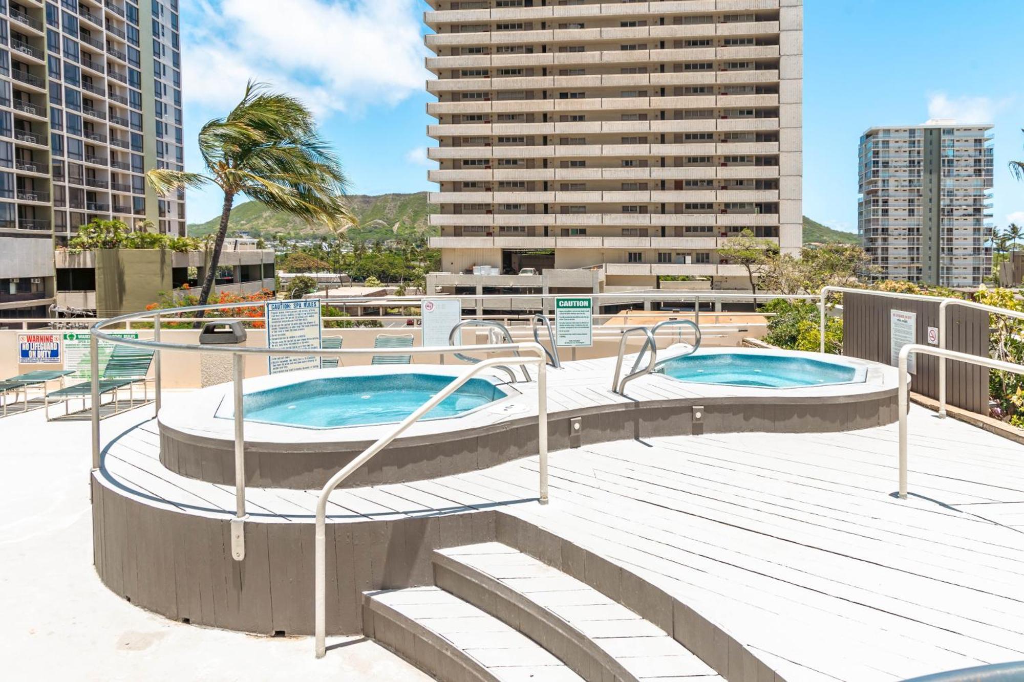 Waikiki Escapade Mountain Views Condo, Steps To Beach With Parking Perk 호놀룰루 외부 사진